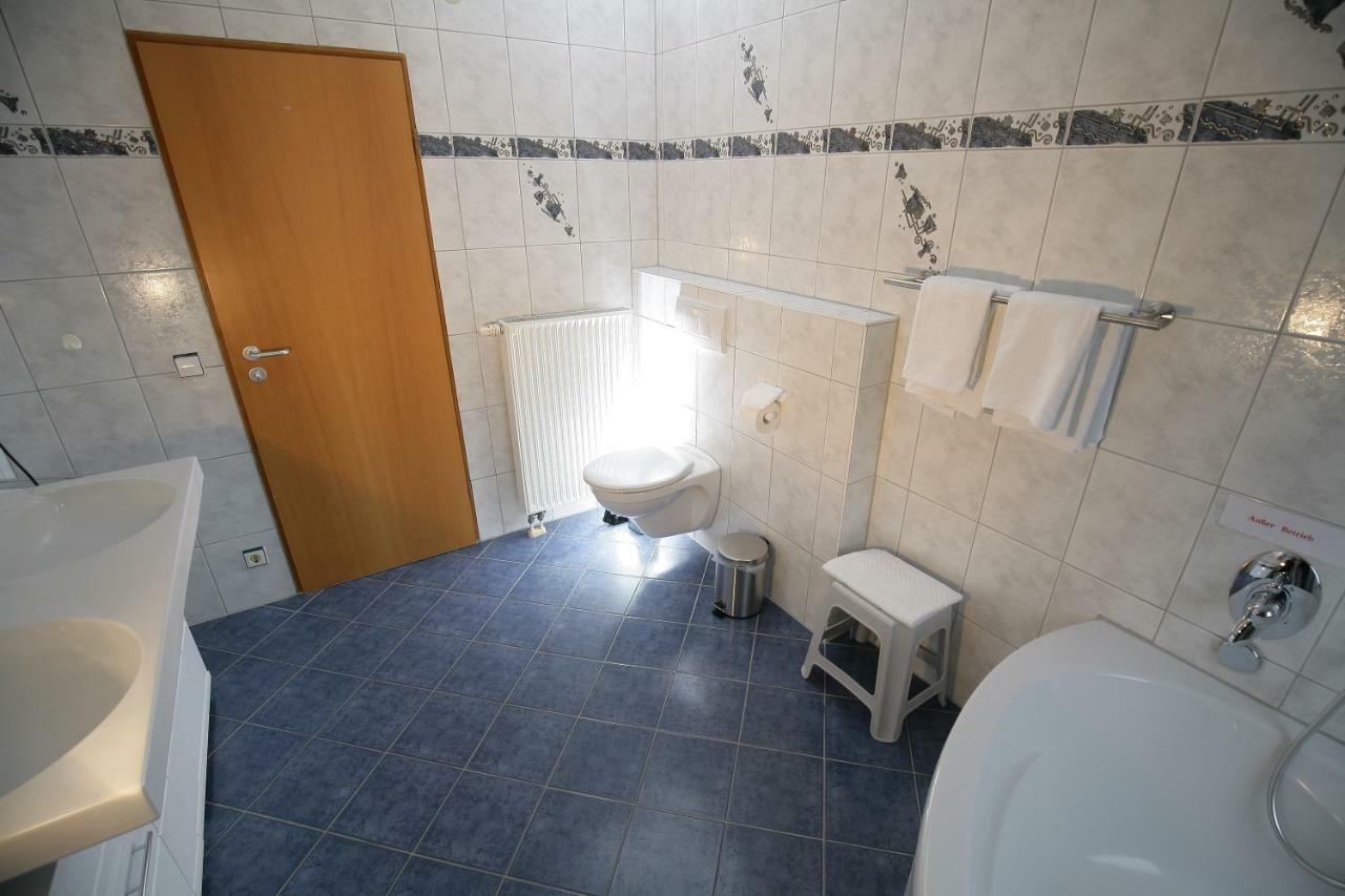 Apartments Am Baronenwald ゲッピンゲン エクステリア 写真